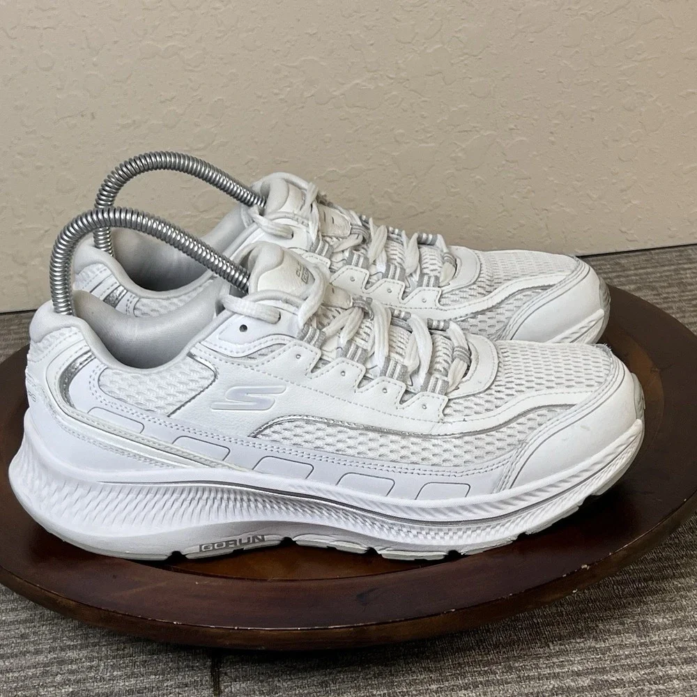 Skechers Go Run Consistent 2.0 Womens 9.5 White Athletic Shoes Running Sneakers